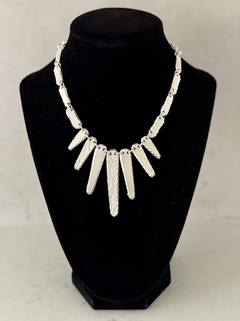 Vintage Silver Textured Spike Pendant Necklace - Women Jewelry